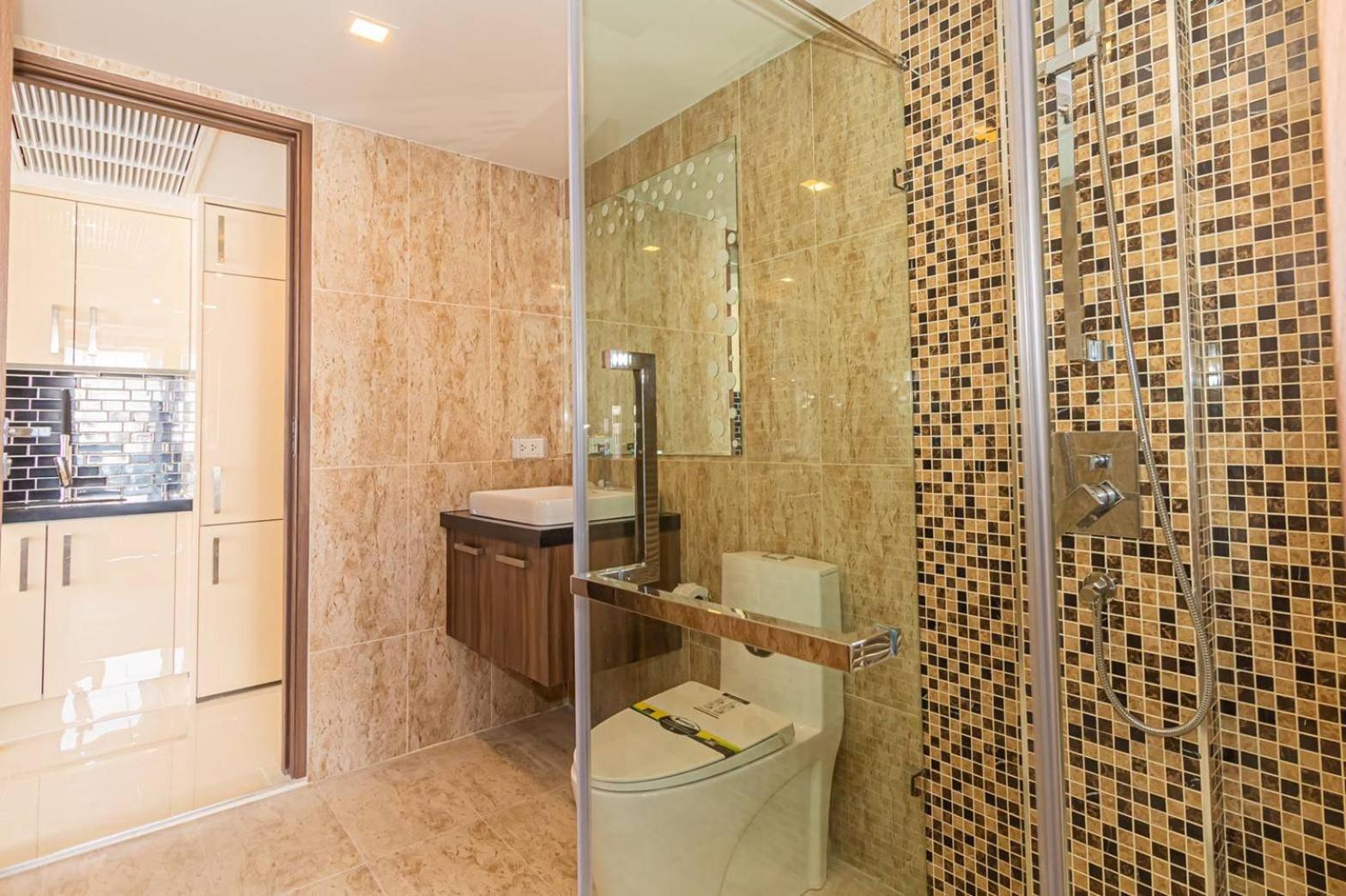 Grand Avenue by Fantasea Beach Pattaya Habitación foto