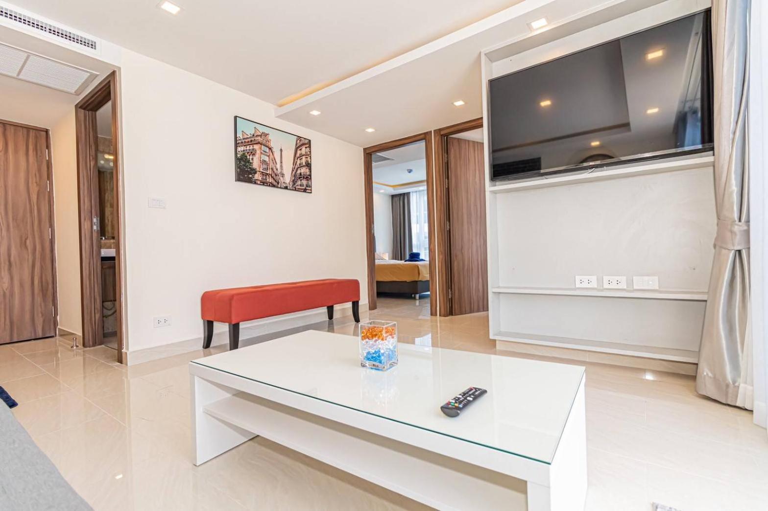 Grand Avenue by Fantasea Beach Pattaya Habitación foto